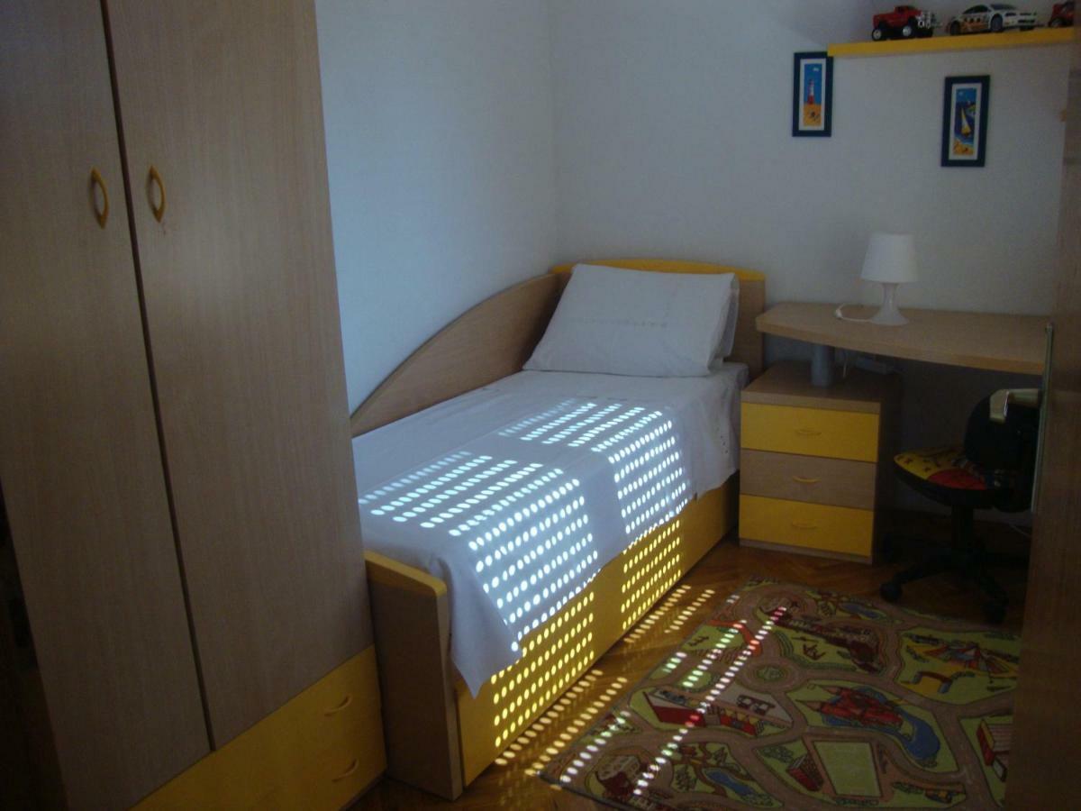 Apartmani Mislav Slatine Luaran gambar